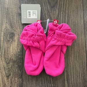 NWT Zutano Booties 18m